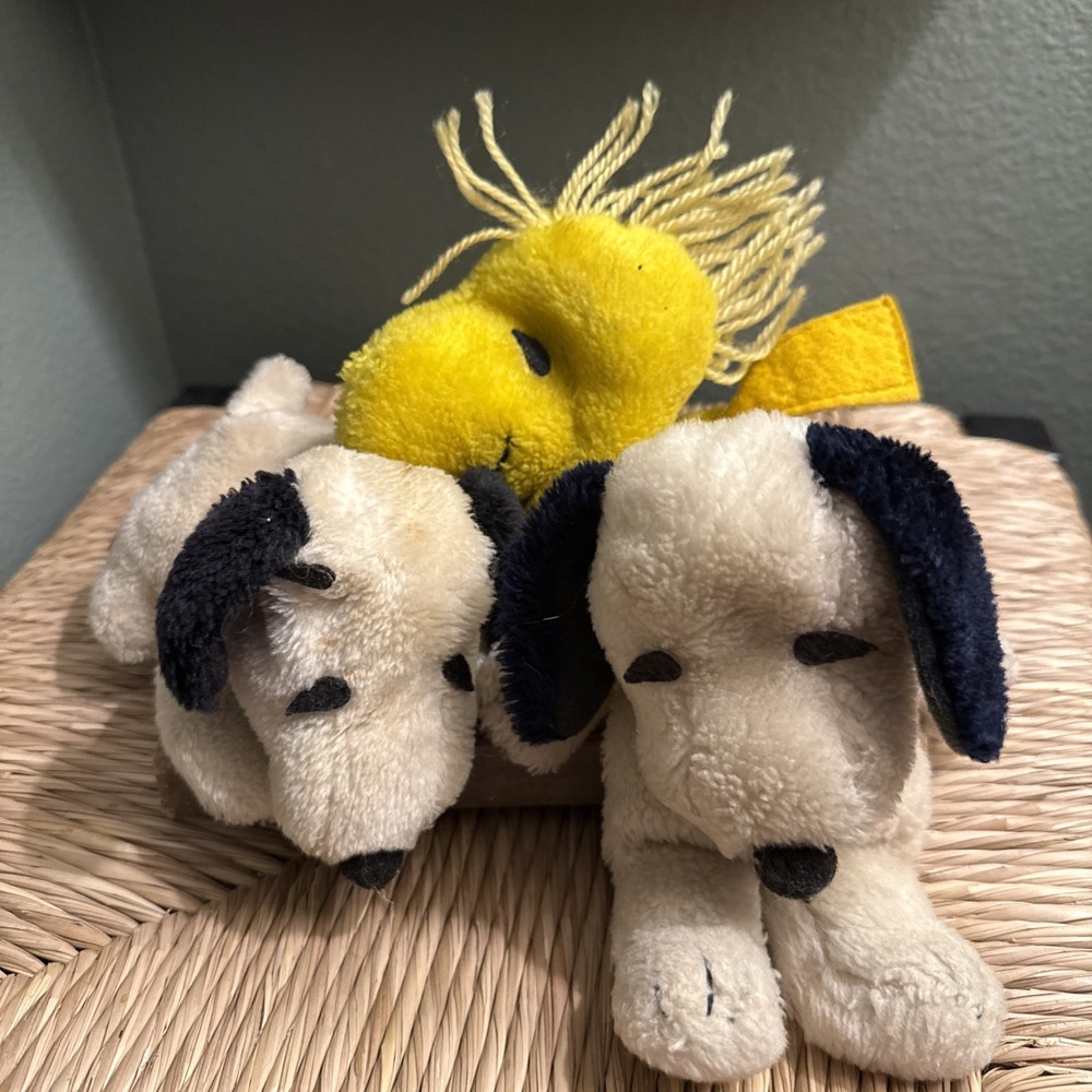Vintage Peanuts Snoopy Woodstock Plush Lot of 3 Stuffed Animals Charlie Brown